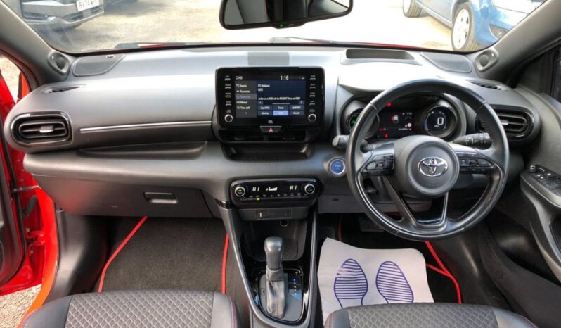 
								TOYOTA YARIS 1.5 VVT-h Launch Edition Hatchback 5dr Petrol Hybrid E-CVT Euro 6 (s/s) (116 ps) full									
