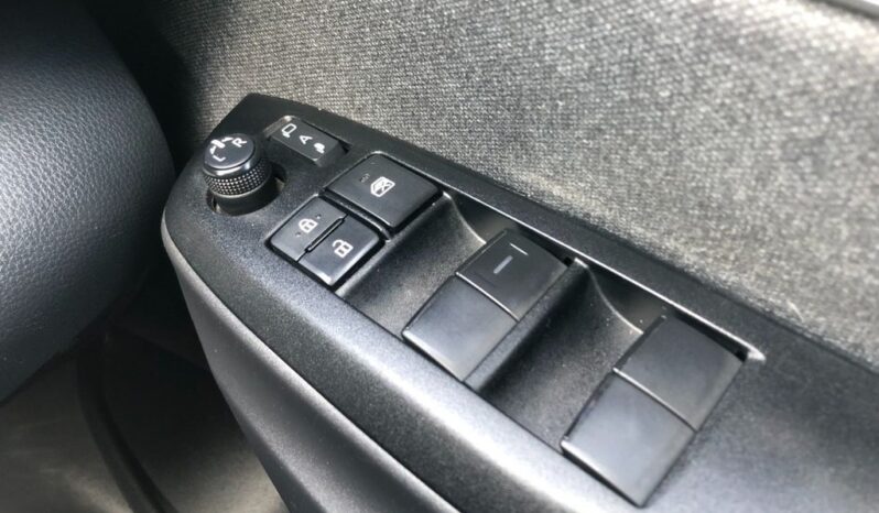 
								TOYOTA YARIS 1.5 VVT-h Launch Edition Hatchback 5dr Petrol Hybrid E-CVT Euro 6 (s/s) (116 ps) full									