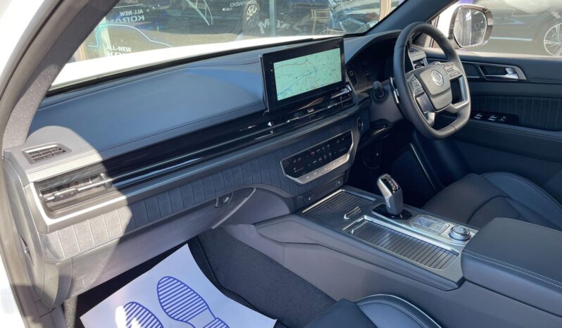 
								New KGM Rexton full									