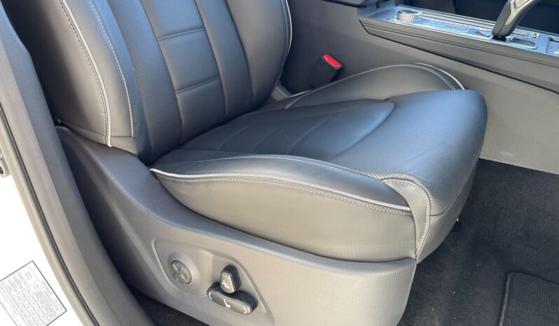
								New KGM Rexton full									
