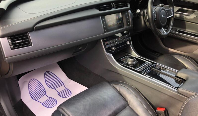 
								Used Jaguar XF full									