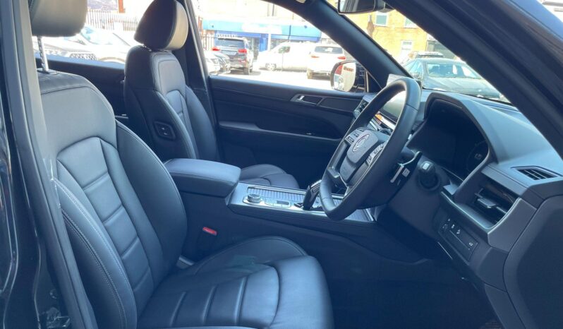 
								New KGM Rexton full									