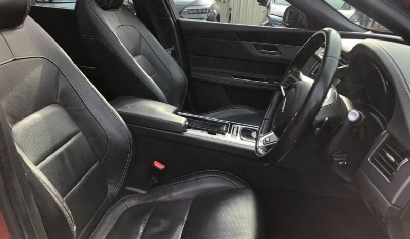 
								Used Jaguar XF full									