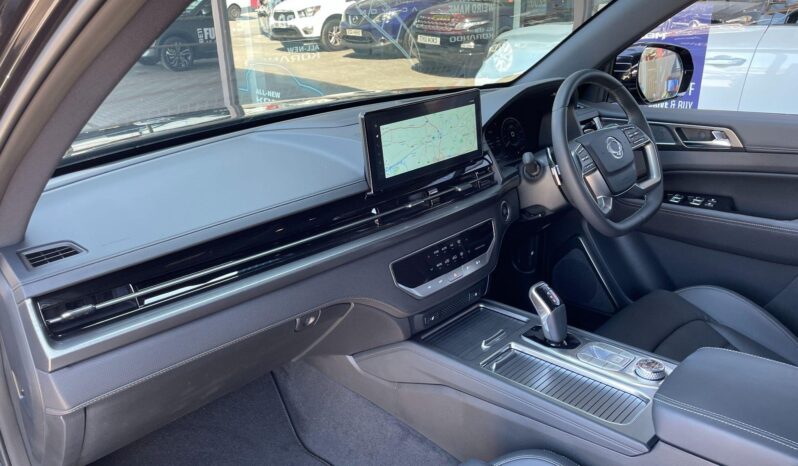 
								New KGM Rexton full									