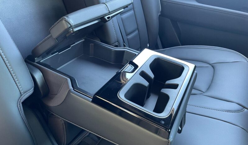 
								New KGM Rexton full									