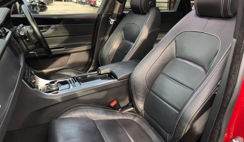 
								Used Jaguar XF full									