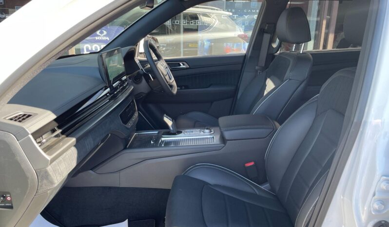 
								New KGM Rexton full									