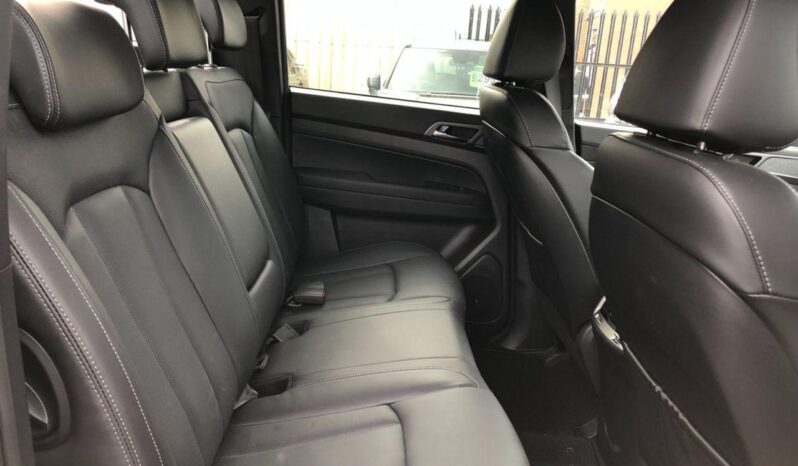 
								Used KGM MUSSO full									