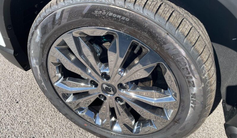 
								New KGM Rexton full									