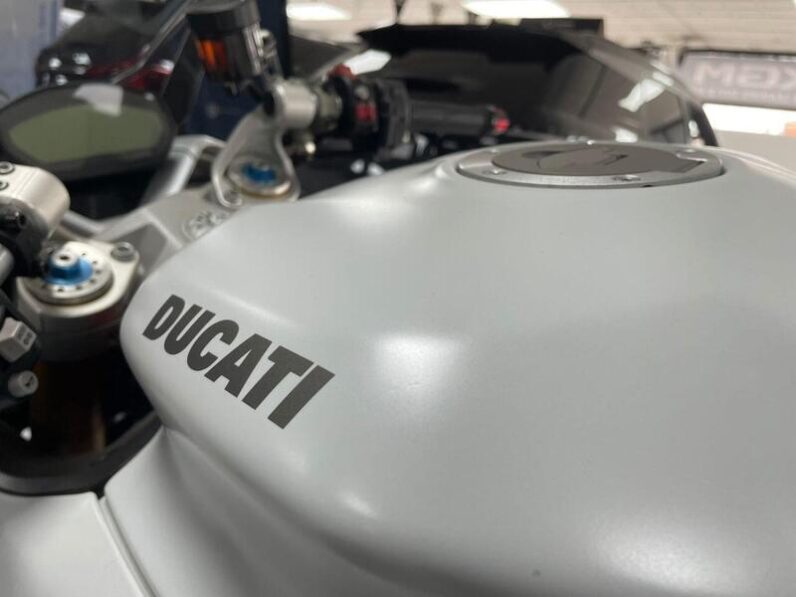 
								Used Ducati SUPERSPORT S full									