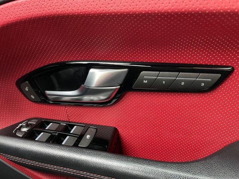 Used Land Rover RANGE ROVER EVOQUE