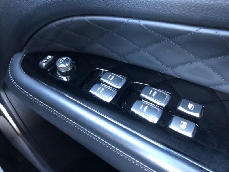 Used SsangYong REXTON