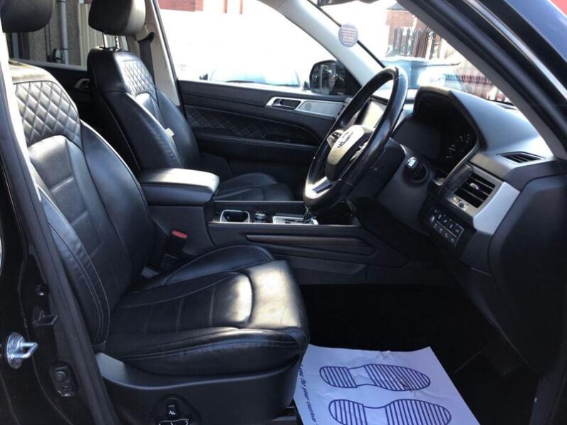 Used SsangYong REXTON