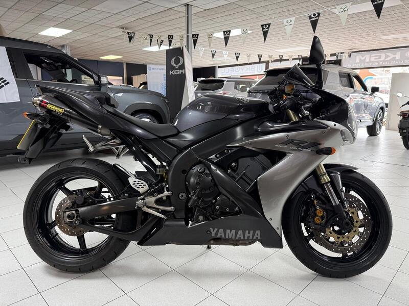 Used Yamaha R1