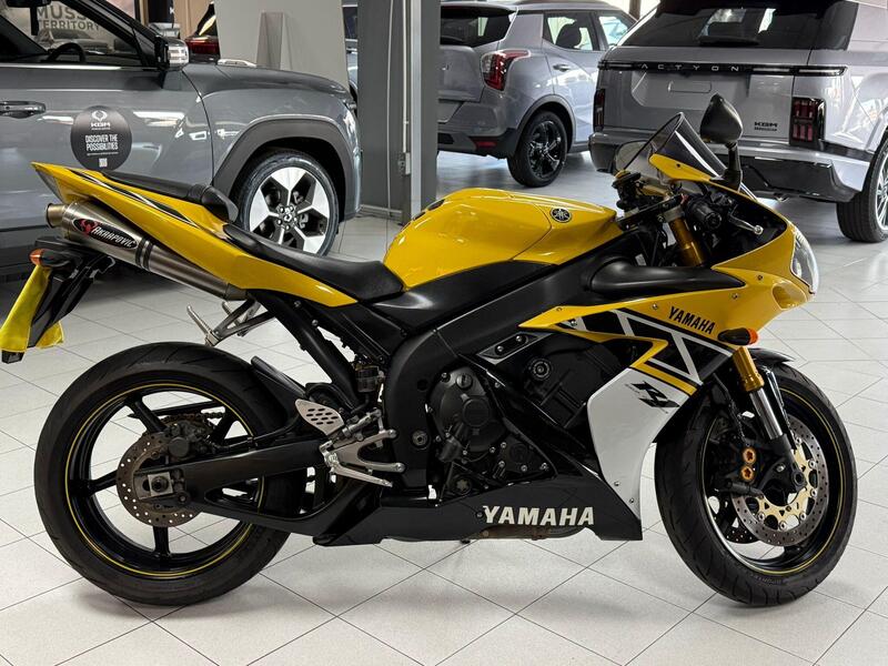Used Yamaha R1
